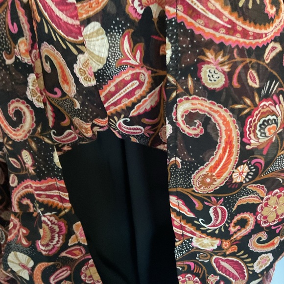 LOFT Black and Pink Paisley Blouse - Picture 5 of 7